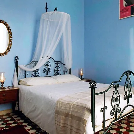 巴克尼5号住宿加早餐旅馆 住宿加早餐酒店 卡塔尼亚